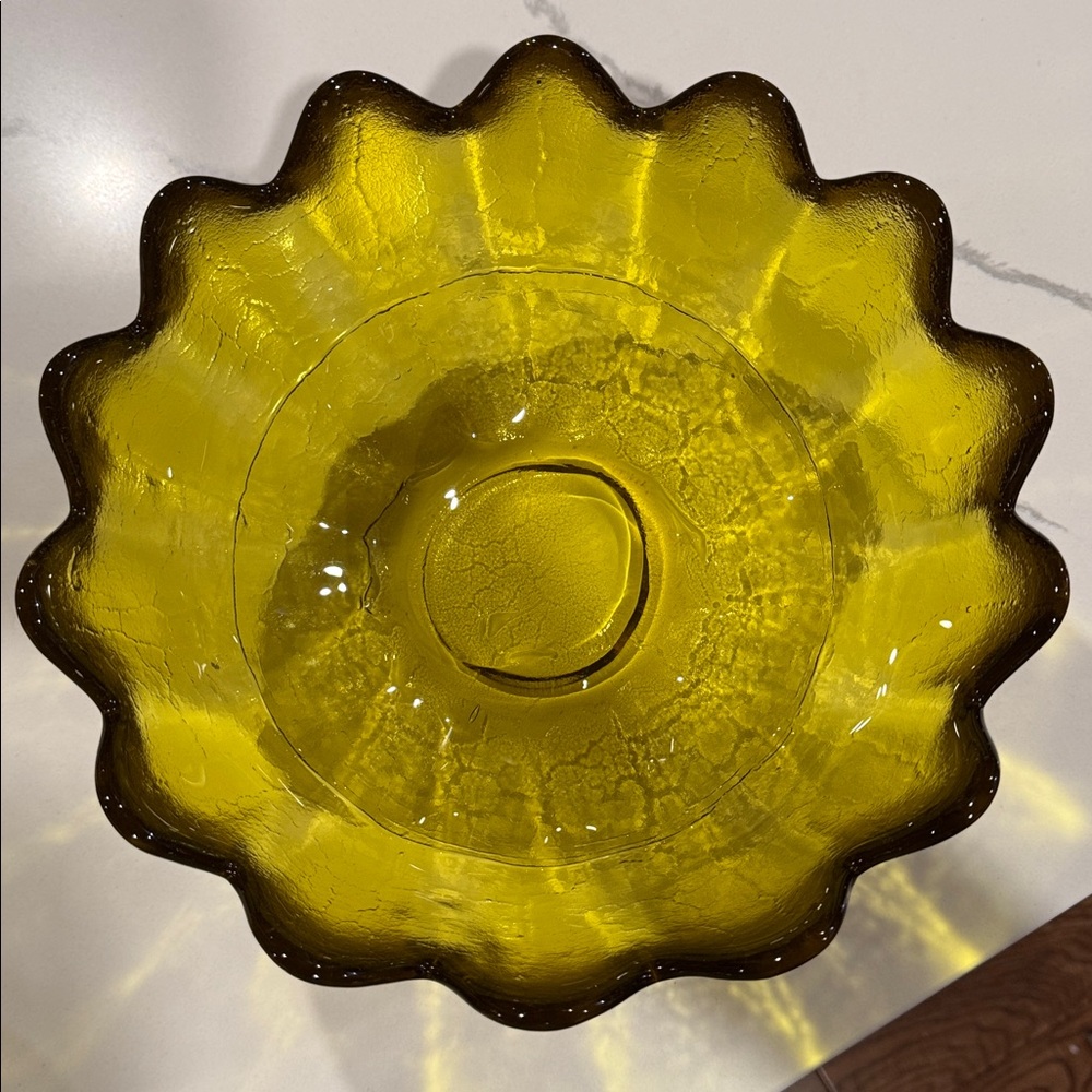 large Blenko Lotus cadmium glass bowl - Picture 3 of 6